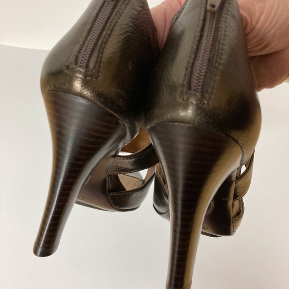 Sofft Bronze Metallic Leather Shoes NWOT - Picture 3 of 5